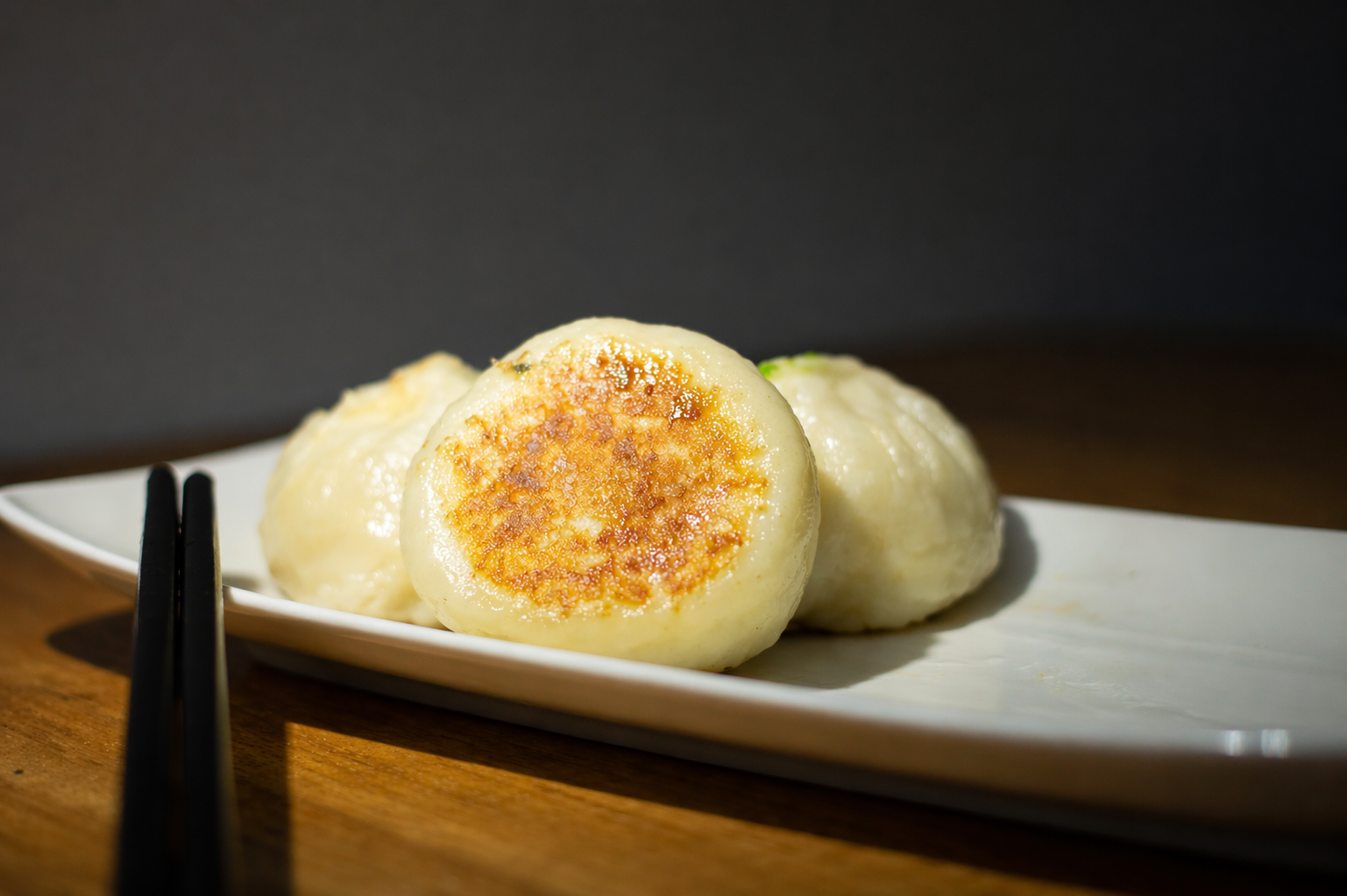 Pan-fried pork buns